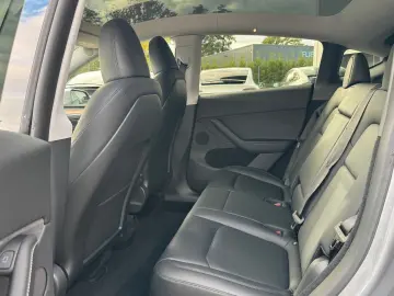 TESLA MODEL Y PERFORMANCE   QUICKSILVER   21 INCH TURB