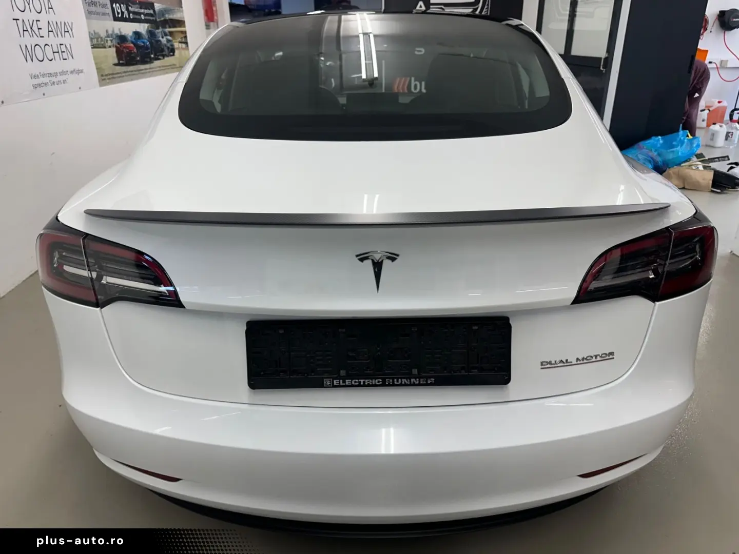 TESLA Model 3 Performance Dual AWD