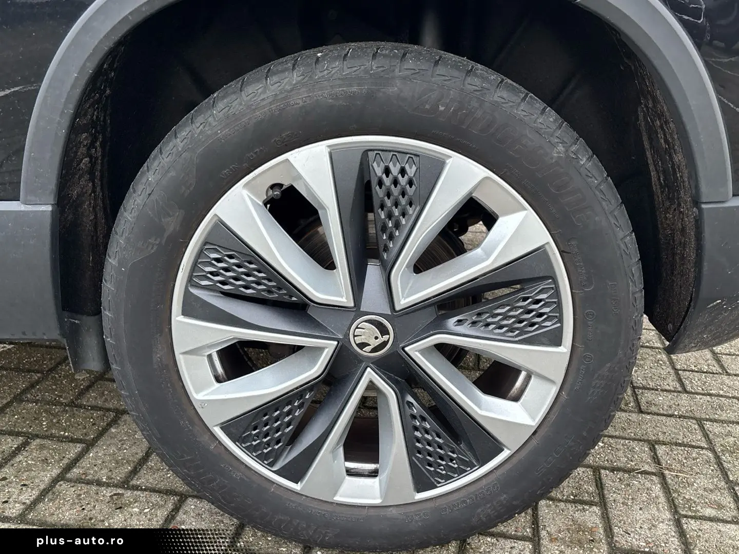 SKODA Karoq Style 2.0 TDI DSG 4x4 AHK LED Navi ACC SHZ