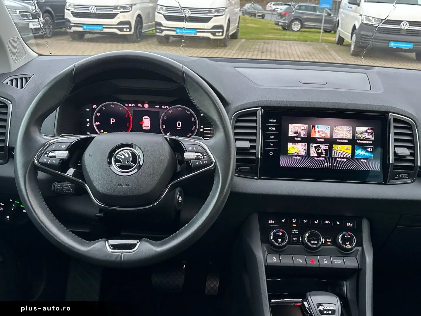 SKODA Karoq Style 2.0 TDI DSG 4x4 AHK LED Navi ACC SHZ