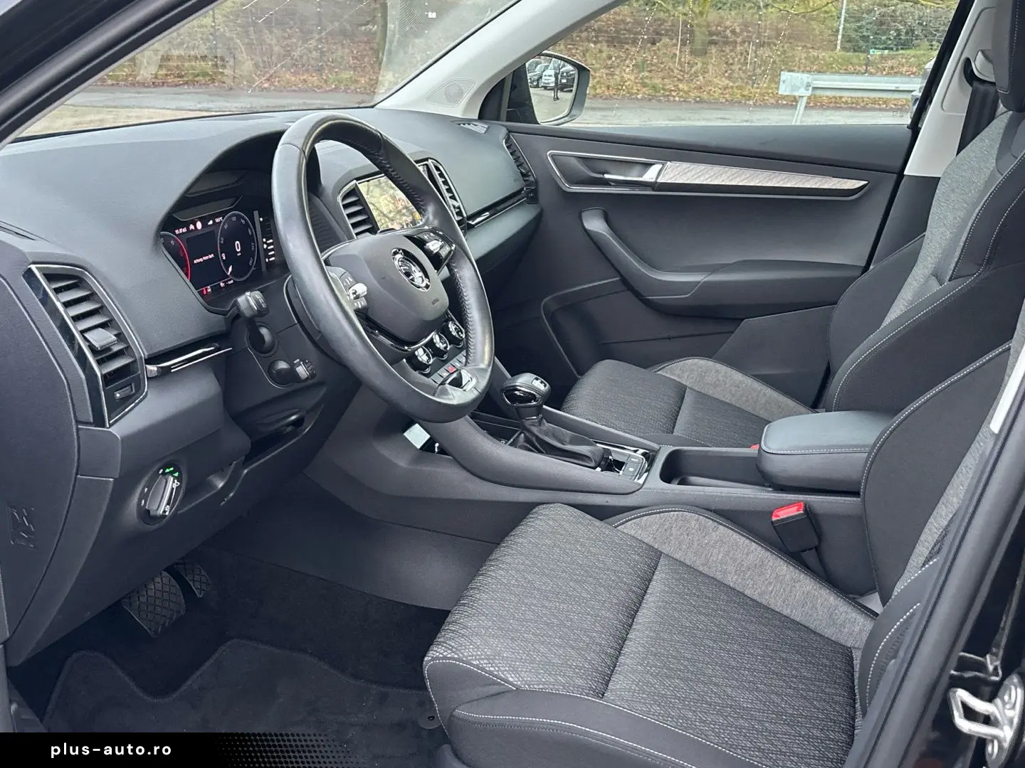 SKODA Karoq Style 2.0 TDI DSG 4x4 AHK LED Navi ACC SHZ