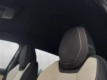 SKODA Karoq 2.0 TDI Style 4x4 DSG ACC AHK AUT DynLicht