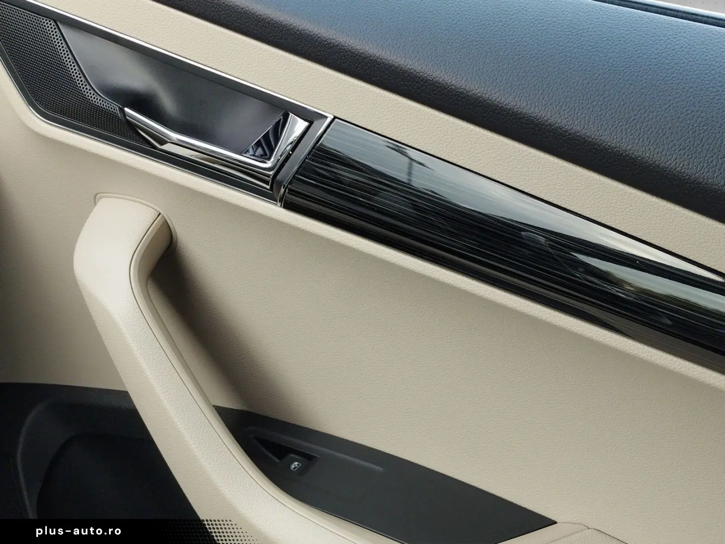 SKODA Karoq 2.0 TDI Style 4x4 DSG ACC AHK AUT DynLicht