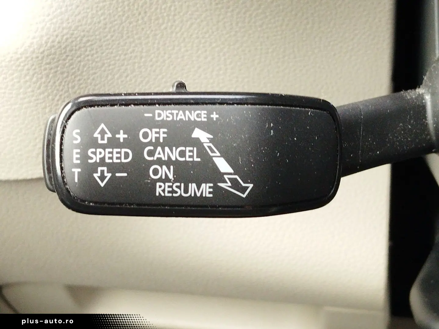 SKODA Karoq 2.0 TDI Style 4x4 DSG ACC AHK AUT DynLicht