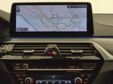 BMW 530e xDrive Lim M Sport Navi Laser HuD HarmKar N