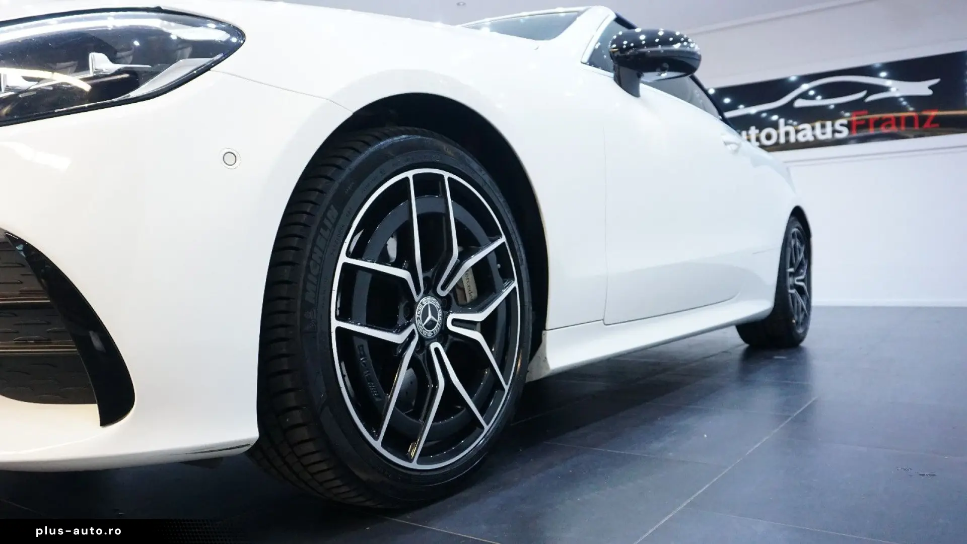 MERCEDES-BENZ E 450 4Matic Cabrio MBUX 360 SHZ SHB Massage