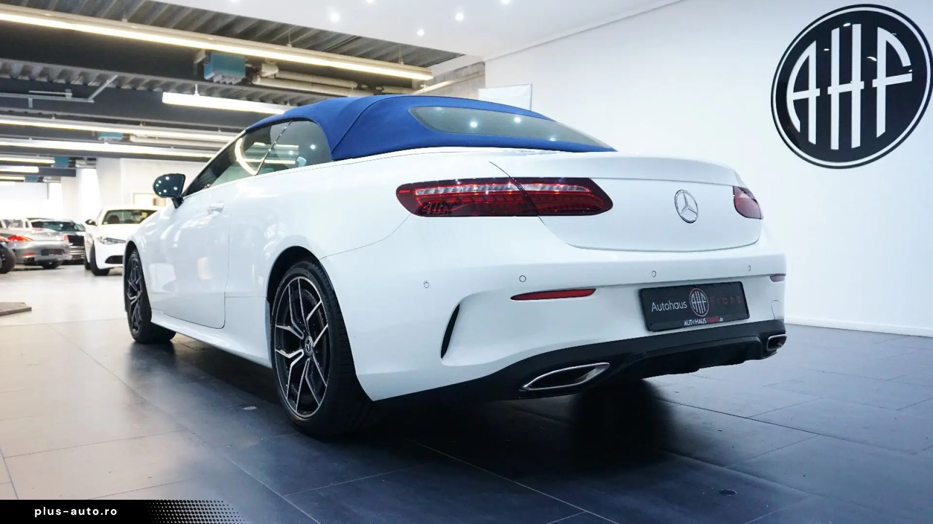 MERCEDES-BENZ E 450 4Matic Cabrio MBUX 360 SHZ SHB Massage