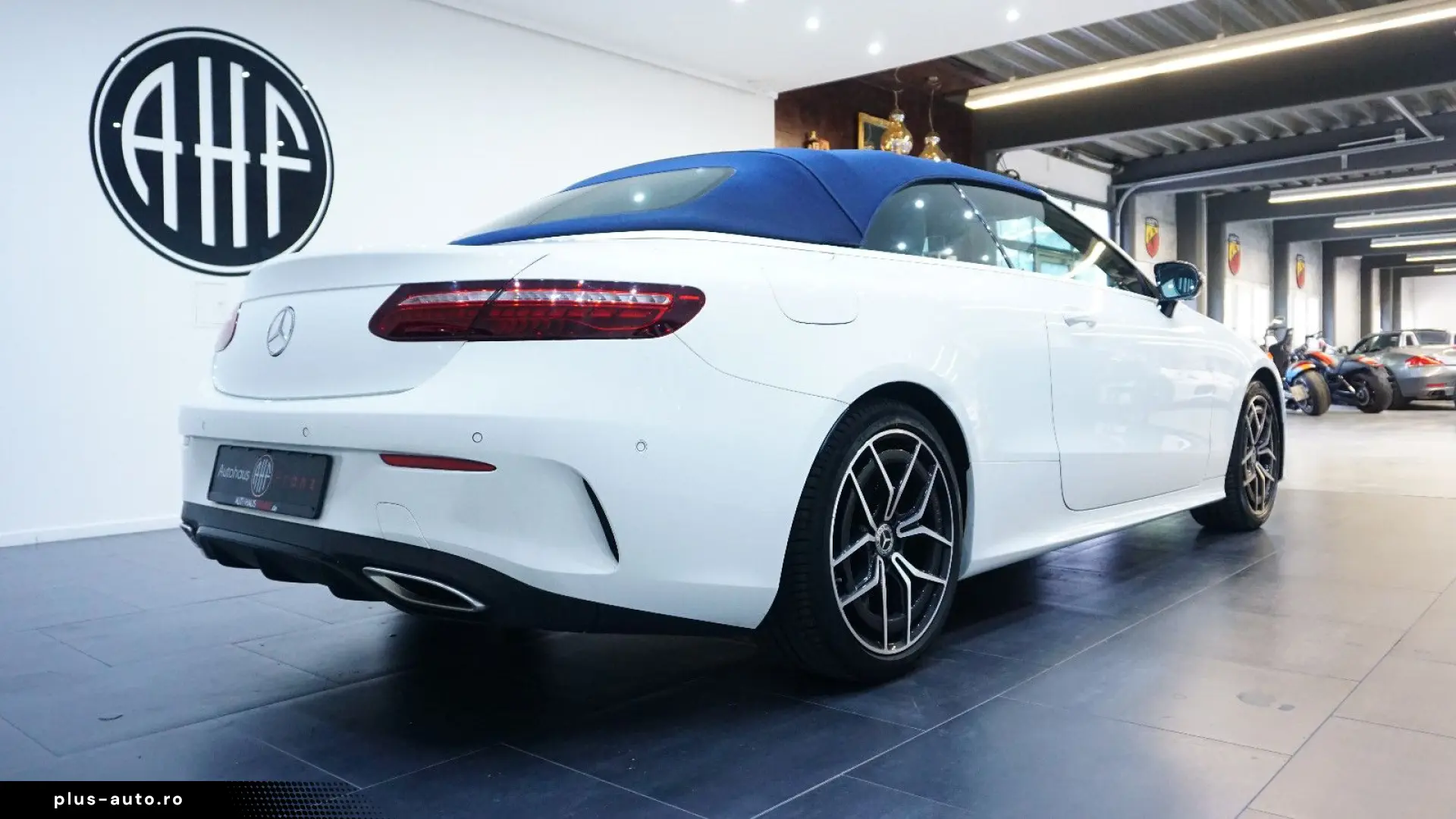 MERCEDES-BENZ E 450 4Matic Cabrio MBUX 360 SHZ SHB Massage