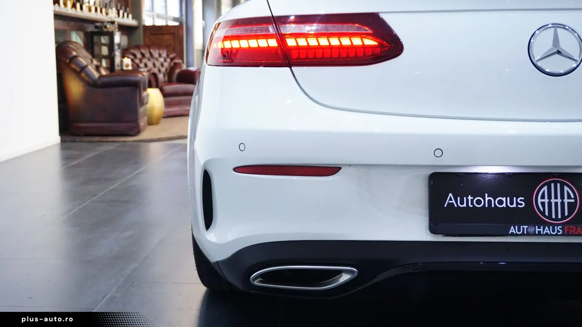 MERCEDES-BENZ E 450 4Matic Cabrio MBUX 360 SHZ SHB Massage