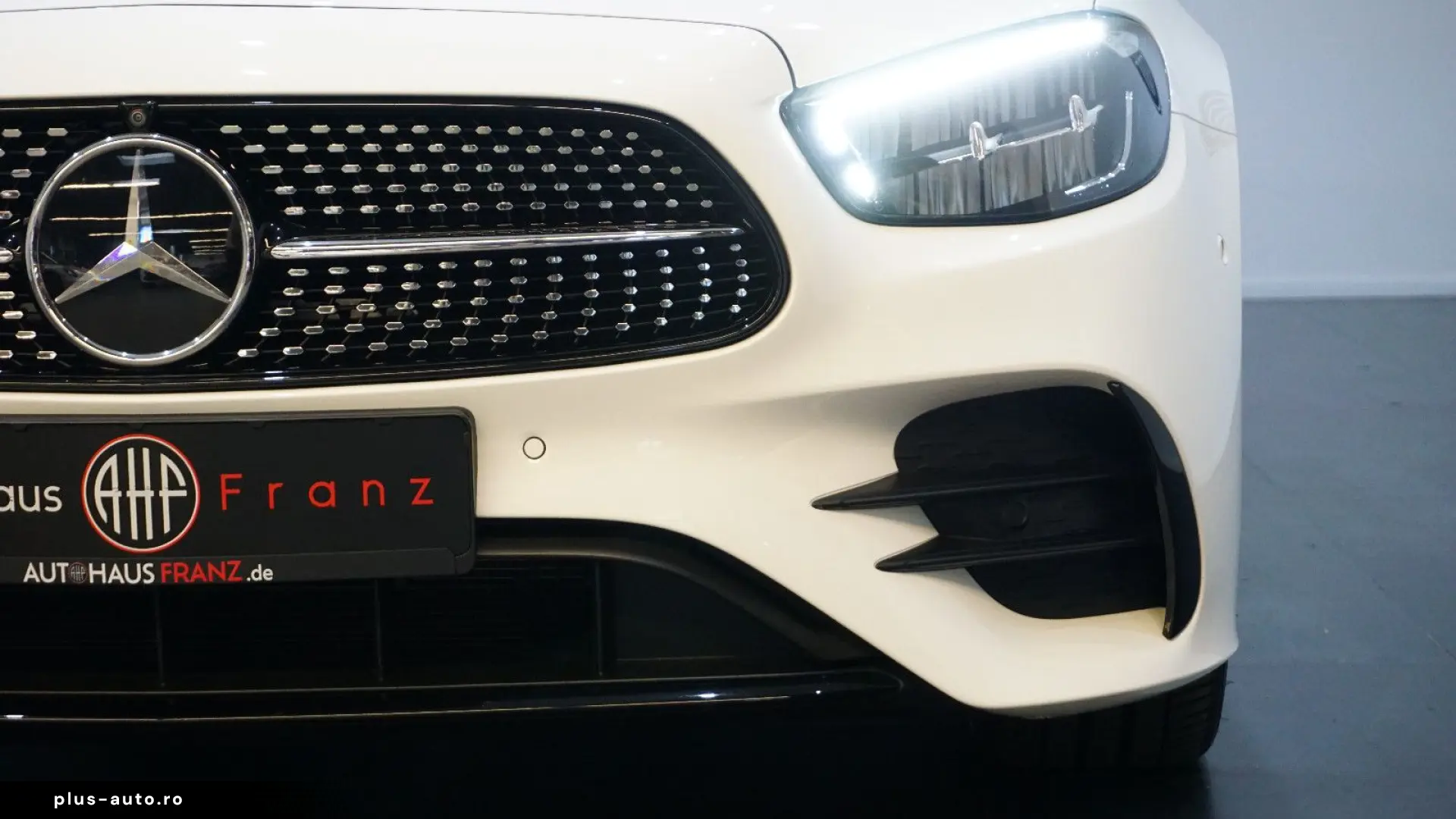 MERCEDES-BENZ E 450 4Matic Cabrio MBUX 360 SHZ SHB Massage