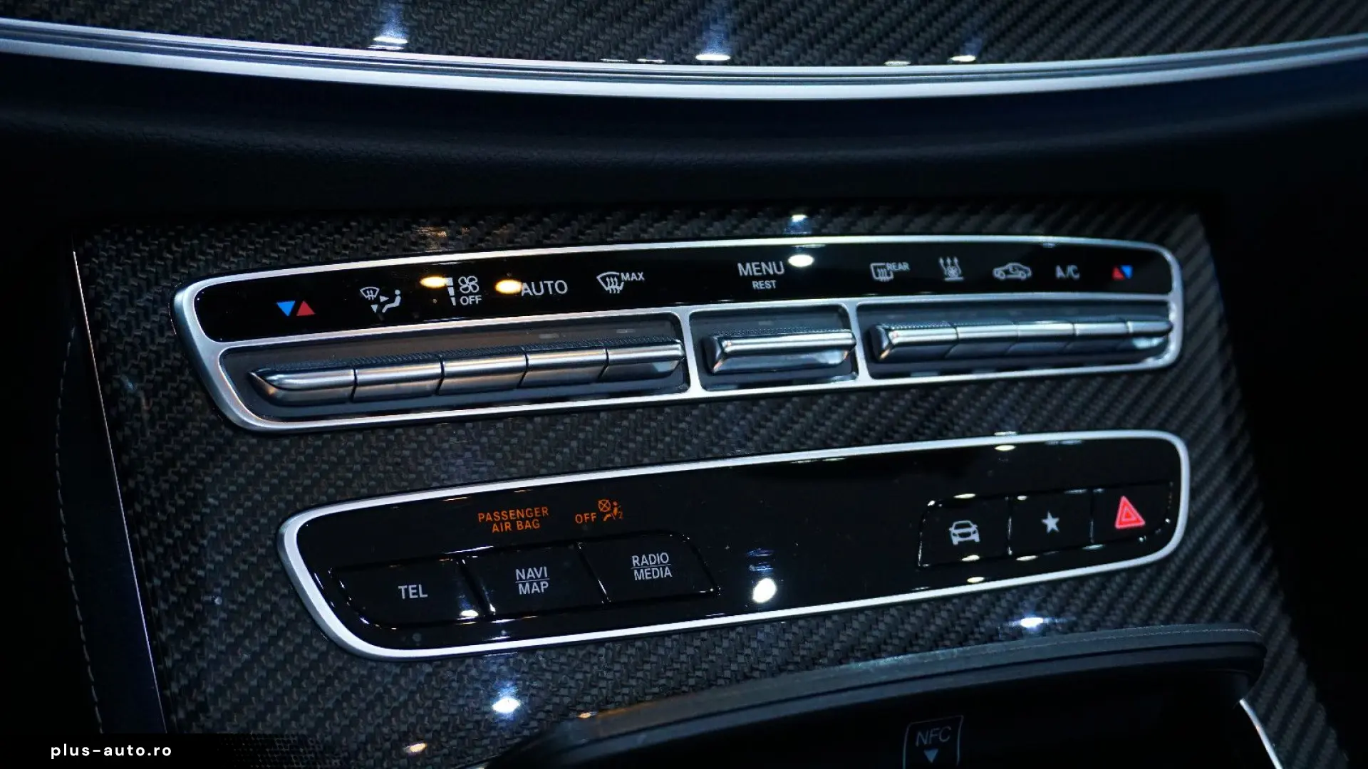 MERCEDES-BENZ E 450 4Matic Cabrio MBUX 360 SHZ SHB Massage