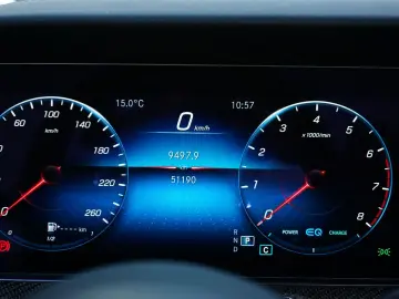 MERCEDES-BENZ E 450 4Matic Cabrio MBUX 360 SHZ SHB Massage