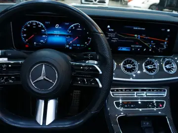 MERCEDES-BENZ E 450 4Matic Cabrio MBUX 360 SHZ SHB Massage