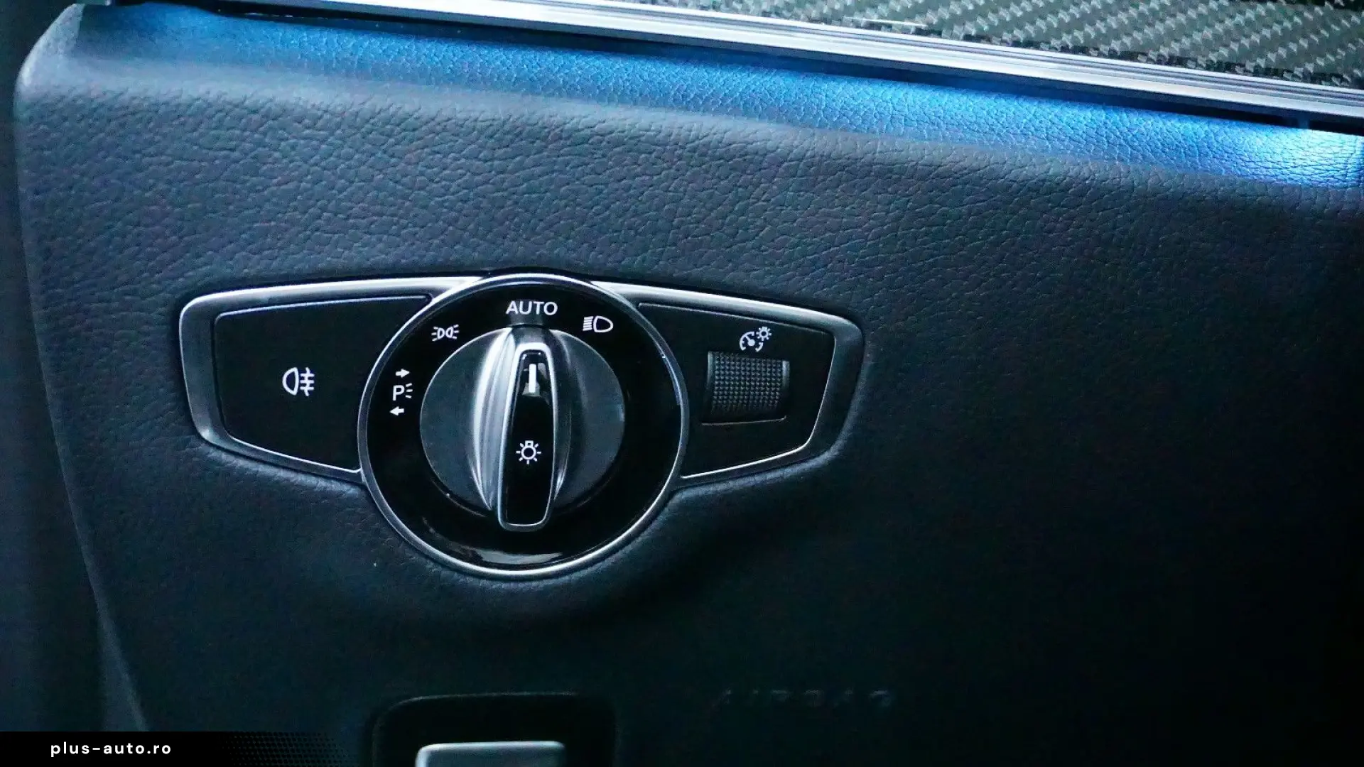 MERCEDES-BENZ E 450 4Matic Cabrio MBUX 360 SHZ SHB Massage