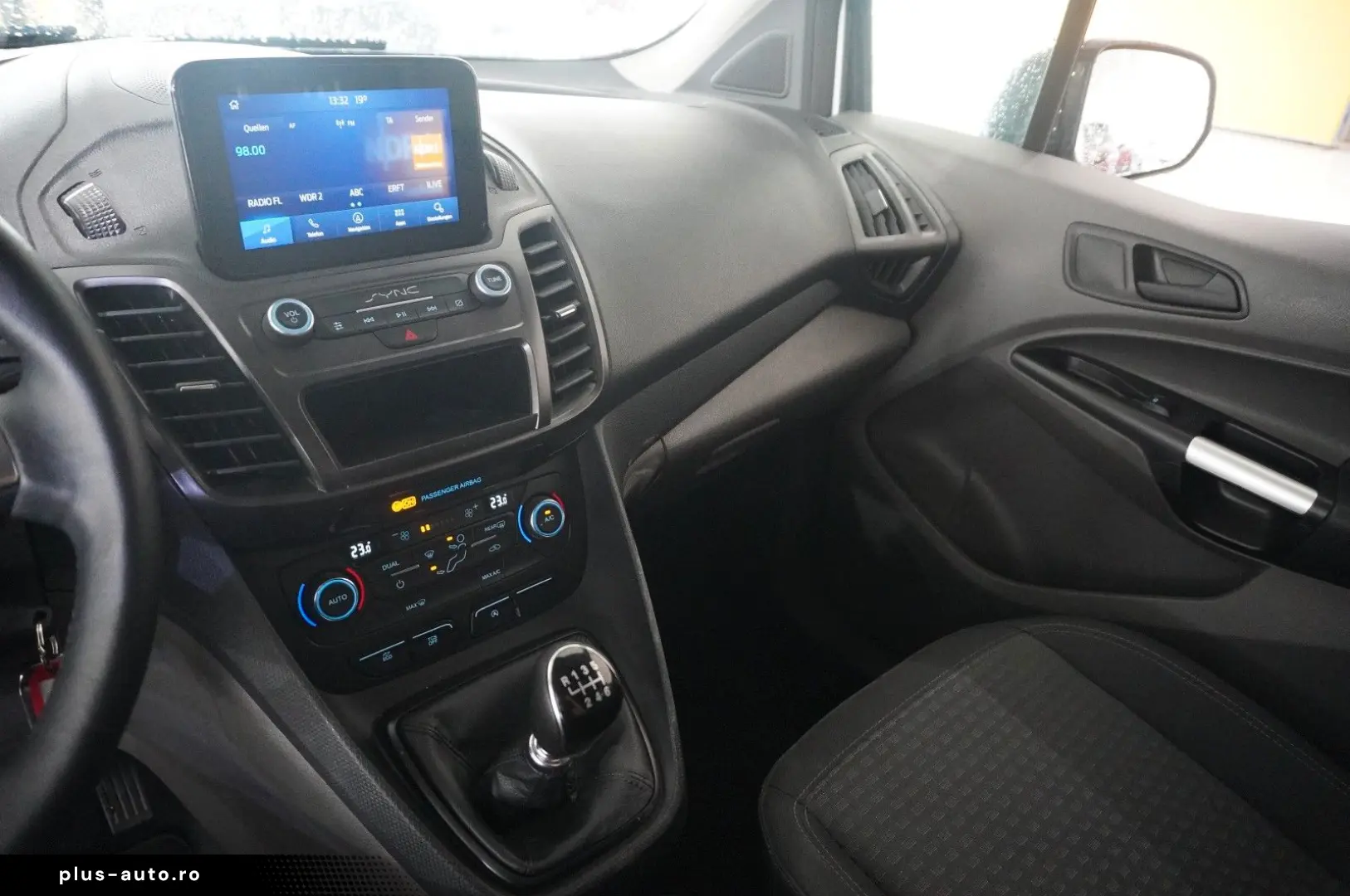 FORD Tourneo Connect 1.5D TREND 5-SITZ NAVI KAMERA