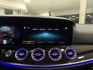 MERCEDES-BENZ E 450 4M AMG AIRM PANO STHZG DISTR SOF&hellip;