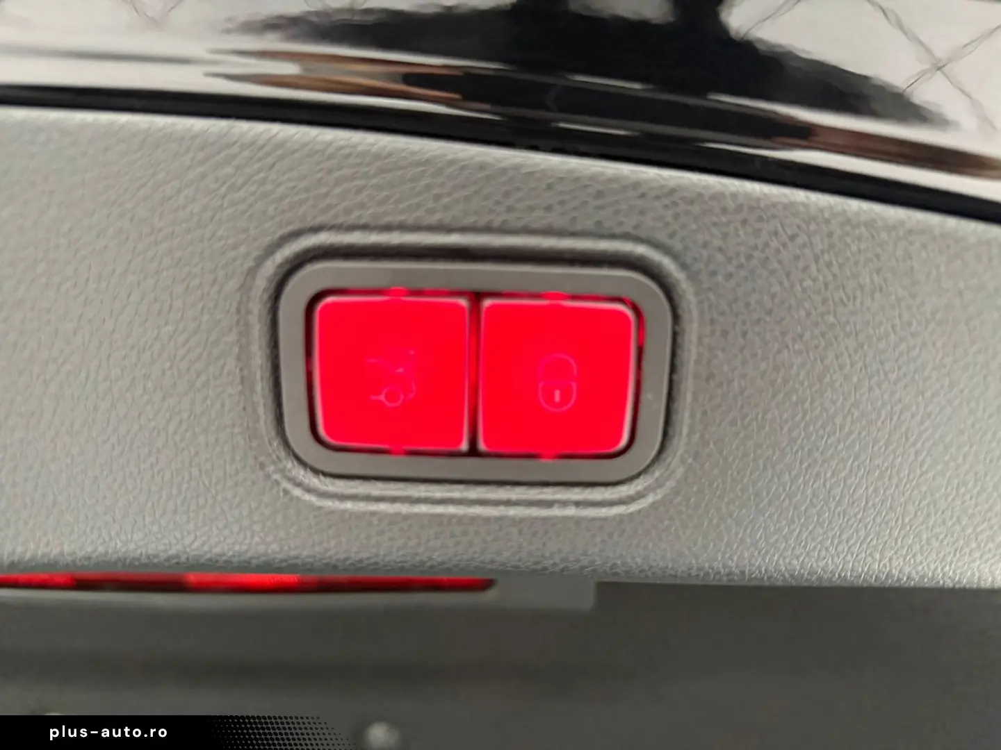 MERCEDES-BENZ E 450 4M AMG AIRM PANO STHZG DISTR SOF&hellip;