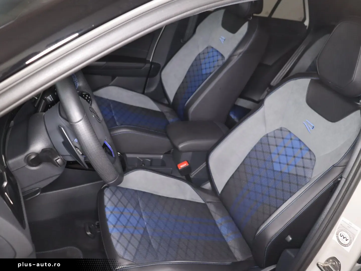 VW T-Roc  R Black Style 2.0TSI DSG  299 -ohne Anzah