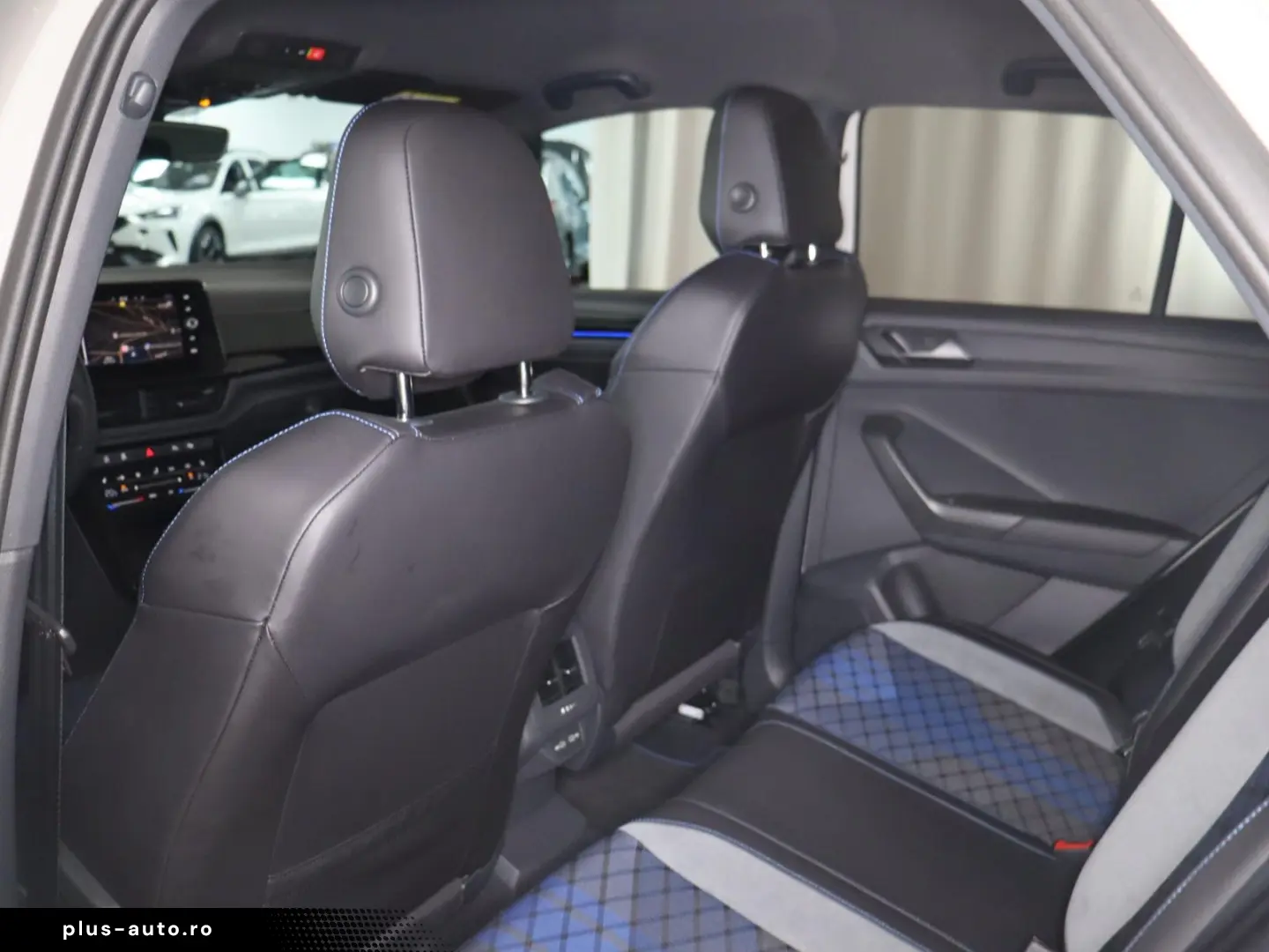 VW T-Roc  R Black Style 2.0TSI DSG  299 -ohne Anzah