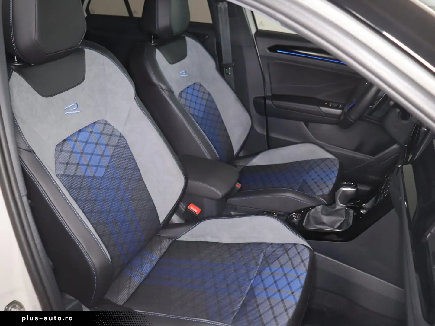 VW T-Roc  R Black Style 2.0TSI DSG  299 -ohne Anzah