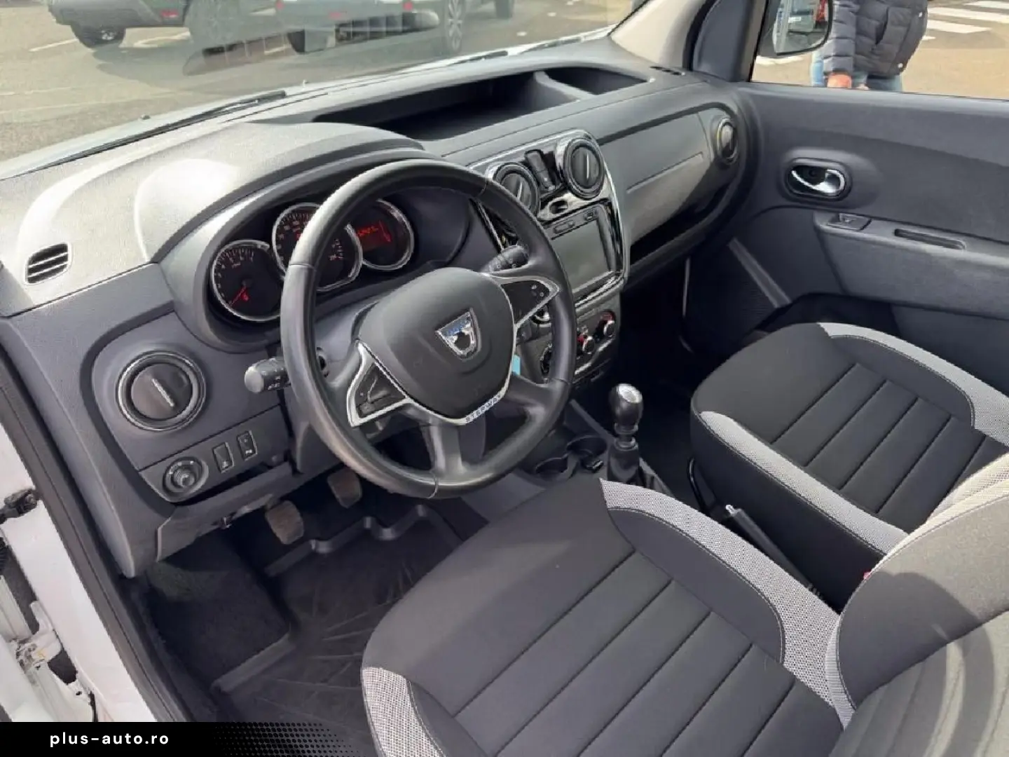 DACIA Dokker Stepw Plus TCe 130