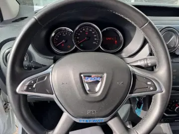 DACIA Dokker Stepw Plus TCe 130