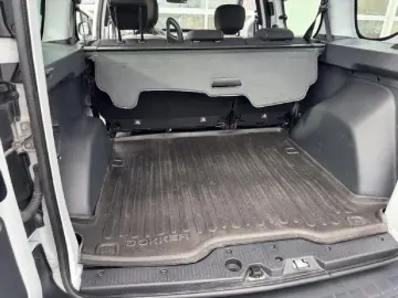 DACIA Dokker Stepw Plus TCe 130