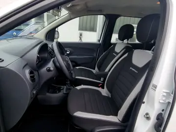 DACIA Lodgy Stepway Plus TCe 130