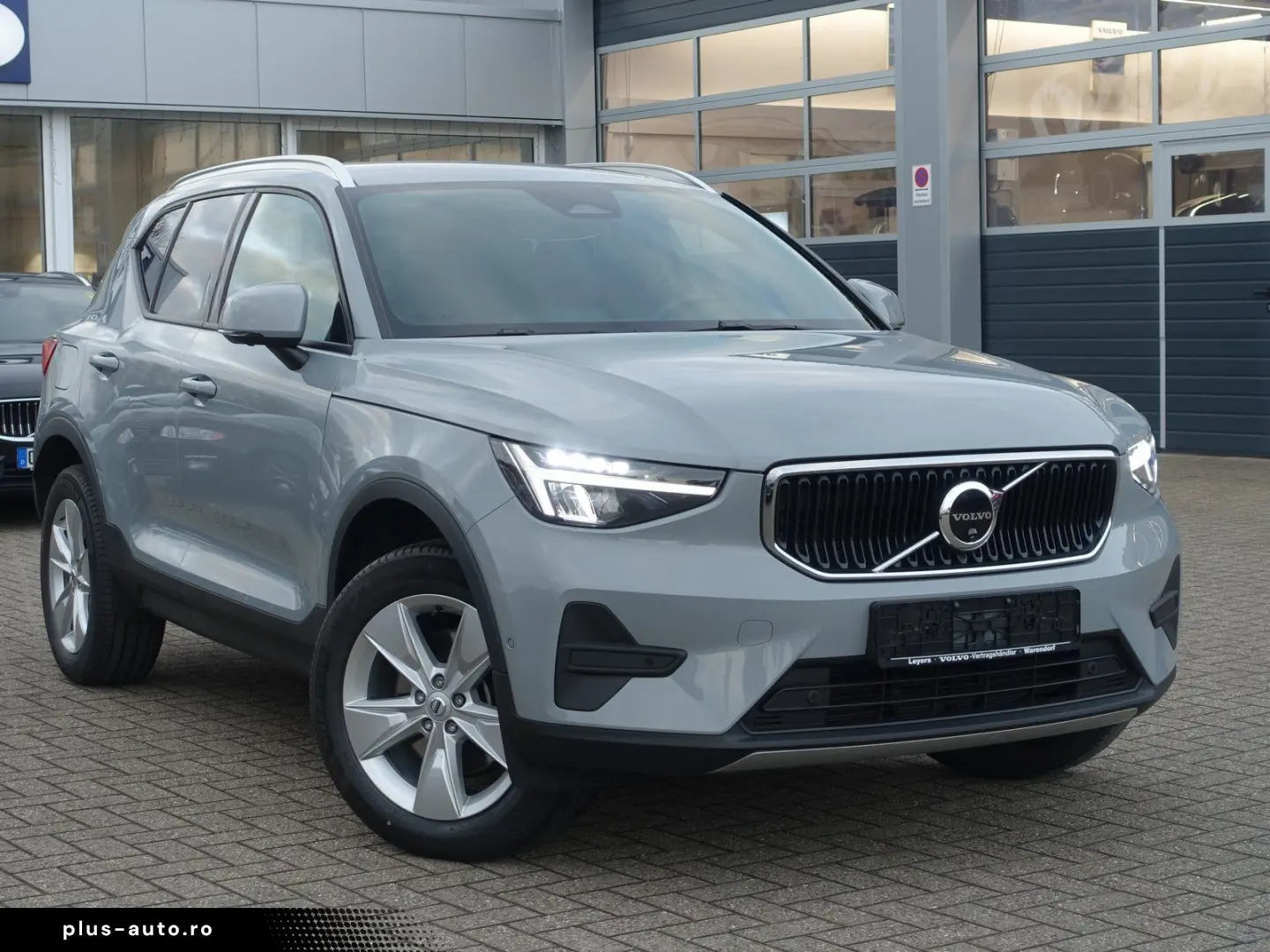 VOLVO XC40 Core B3 Mild-Hybrid 360 KAM ACC PILOT BLIS