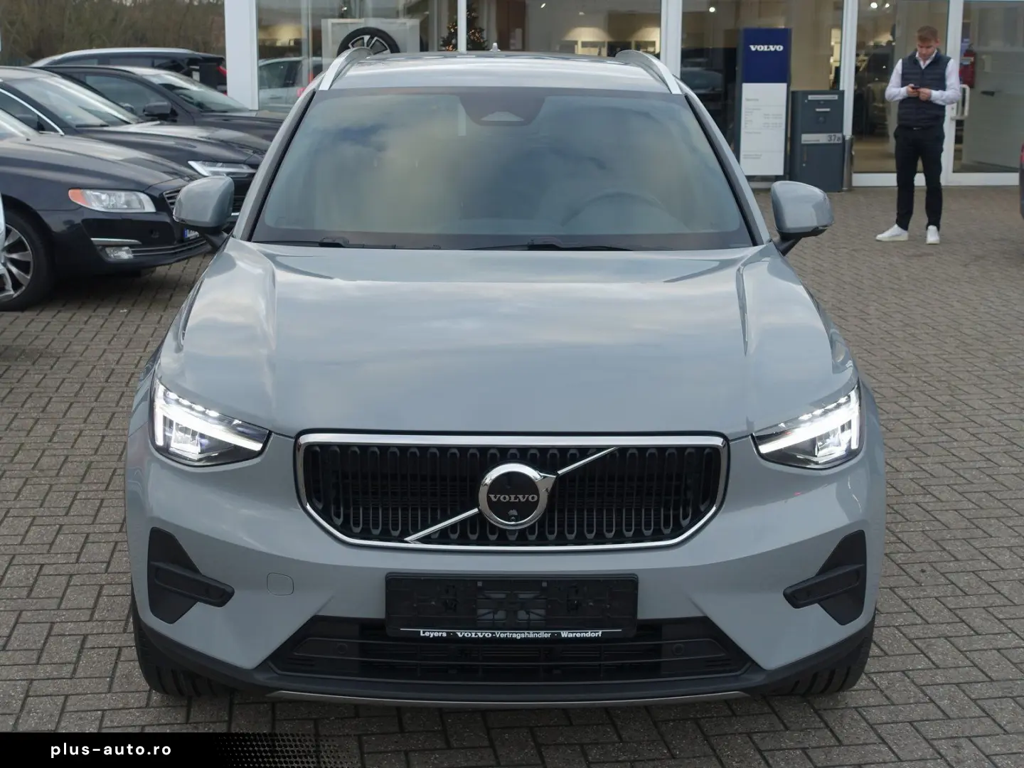 VOLVO XC40 Core B3 Mild-Hybrid 360 KAM ACC PILOT BLIS