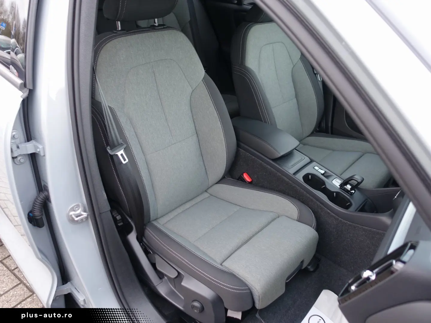 VOLVO XC40 Core B3 Mild-Hybrid 360 KAM ACC PILOT BLIS