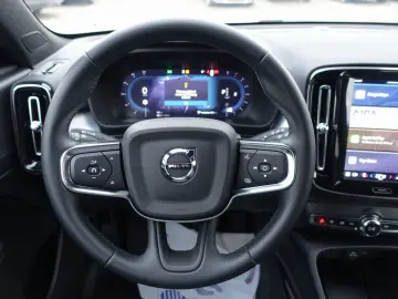 VOLVO XC40 Core B3 Mild-Hybrid 360 KAM ACC PILOT BLIS