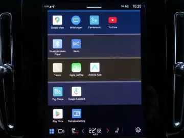 VOLVO XC40 Core B3 Mild-Hybrid 360 KAM ACC PILOT BLIS