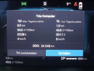 VOLVO XC40 Core B3 Mild-Hybrid 360 KAM ACC PILOT BLIS