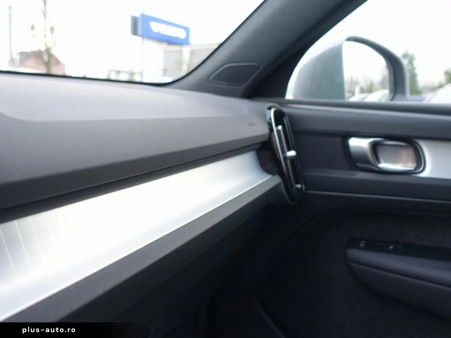 VOLVO XC40 Core B3 Mild-Hybrid 360 KAM ACC PILOT BLIS