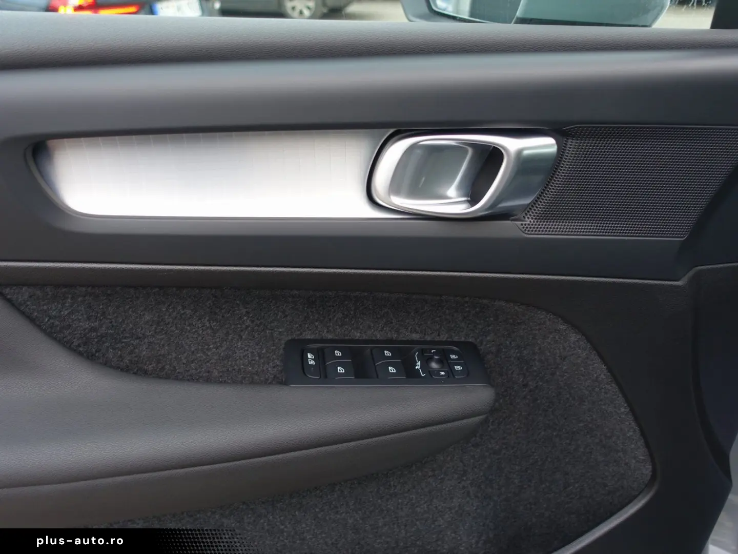 VOLVO XC40 Core B3 Mild-Hybrid 360 KAM ACC PILOT BLIS