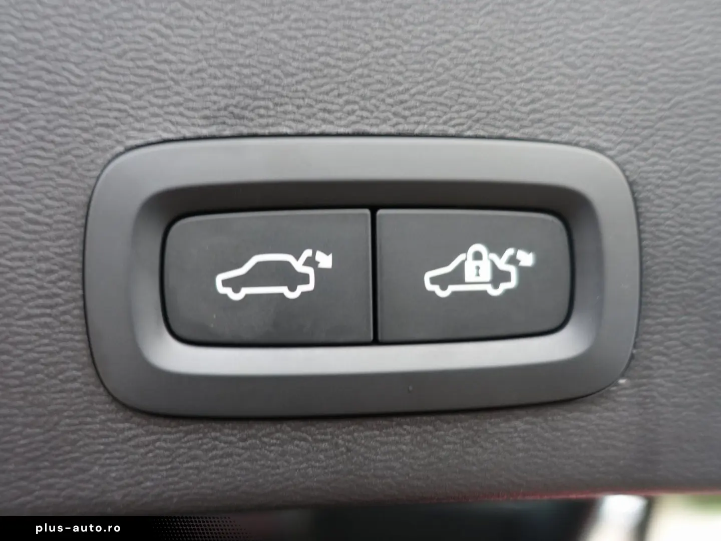 VOLVO XC40 Core B3 Mild-Hybrid 360 KAM ACC PILOT BLIS