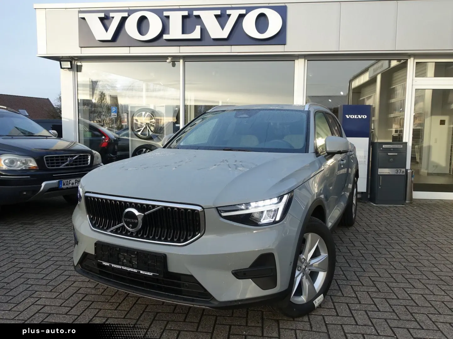 VOLVO XC40 Core B3 Mild-Hybrid 360  Memory BLS Carplay