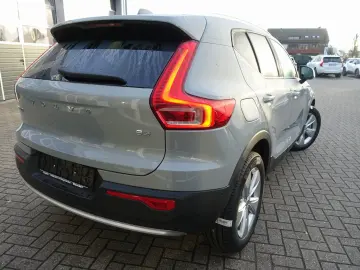 VOLVO XC40 Core B3 Mild-Hybrid 360  Memory BLS Carplay