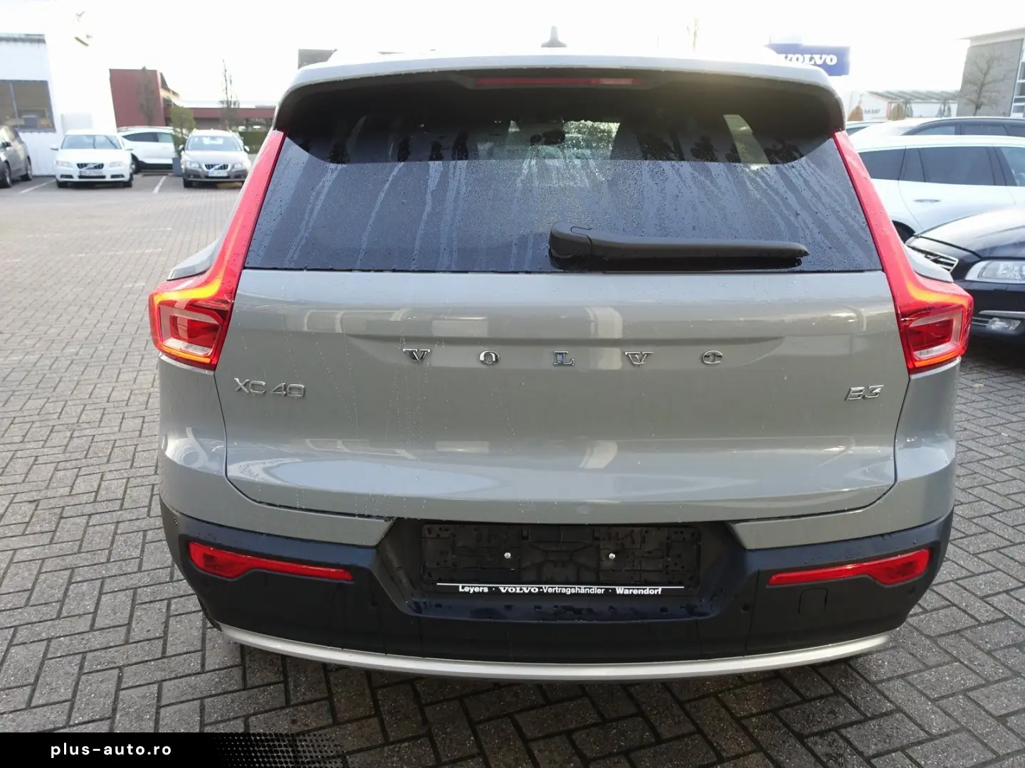 VOLVO XC40 Core B3 Mild-Hybrid 360  Memory BLS Carplay