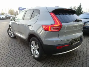 VOLVO XC40 Core B3 Mild-Hybrid 360  Memory BLS Carplay