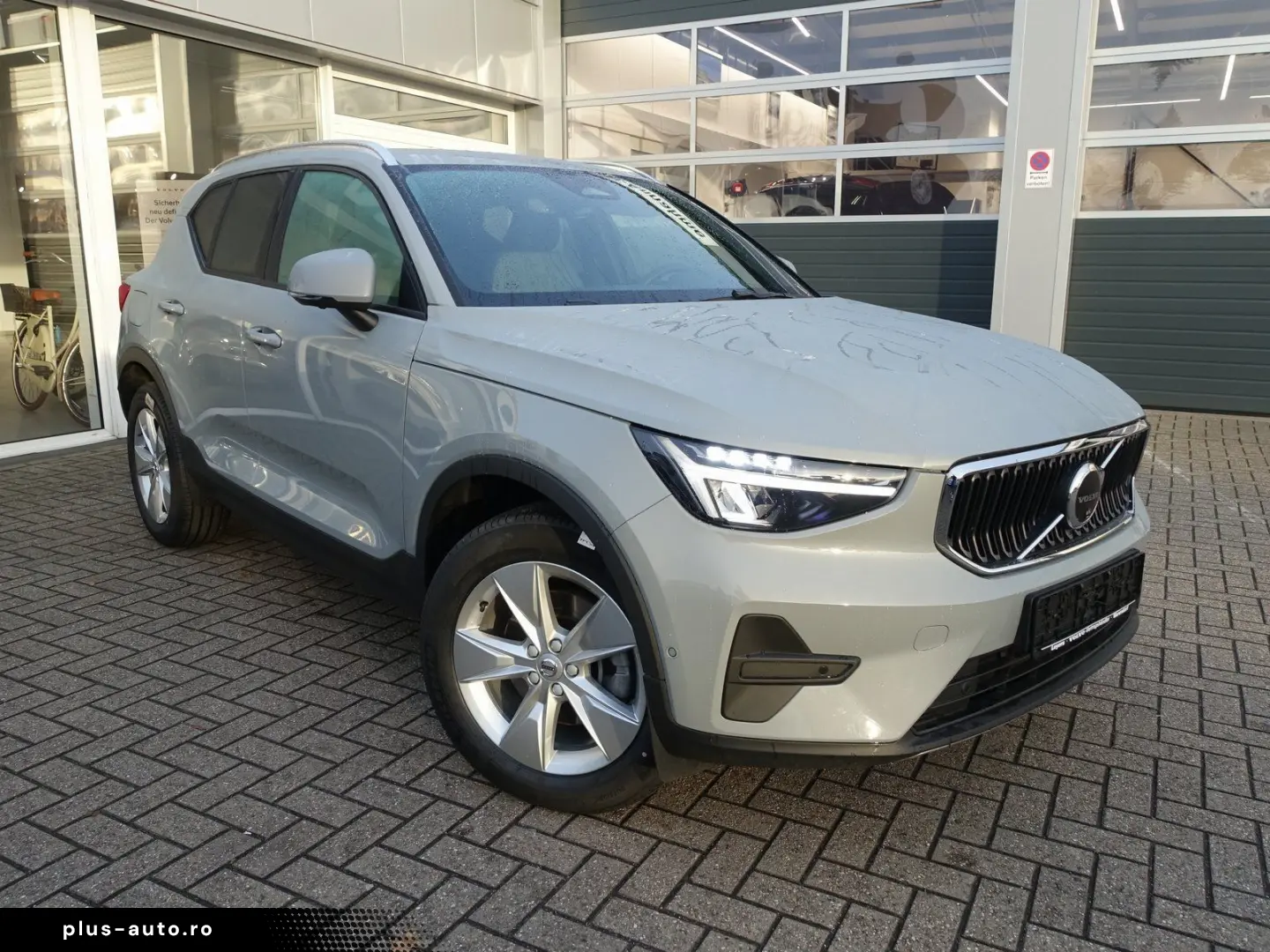VOLVO XC40 Core B3 Mild-Hybrid 360  Memory BLS Carplay