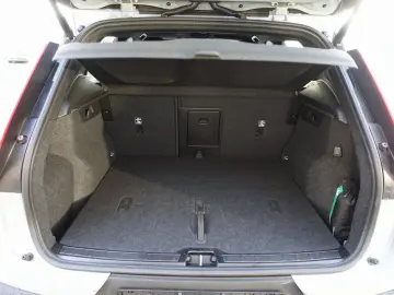 VOLVO XC40 Core B3 Mild-Hybrid 360  Memory BLS Carplay