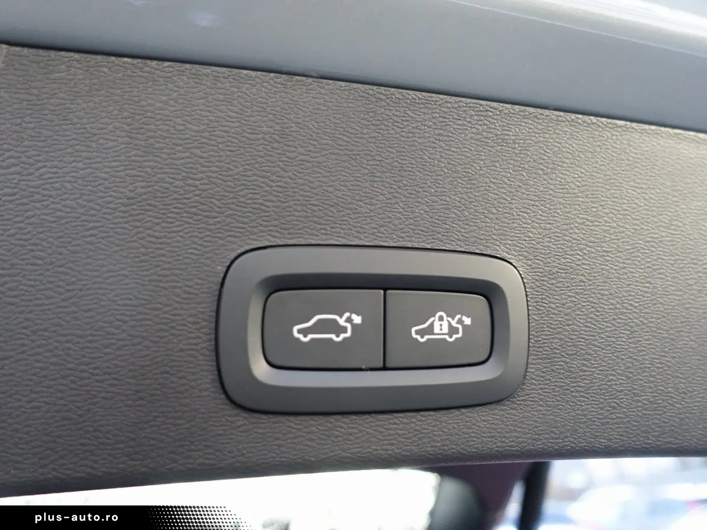 VOLVO XC40 Core B3 Mild-Hybrid 360  Memory BLS Carplay