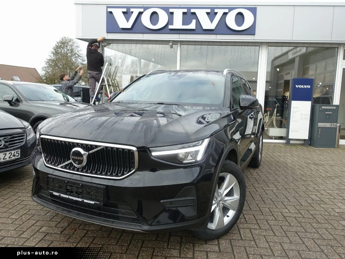 VOLVO XC40 Core B3 Mild-Hybrid 360  BLIS Carplay