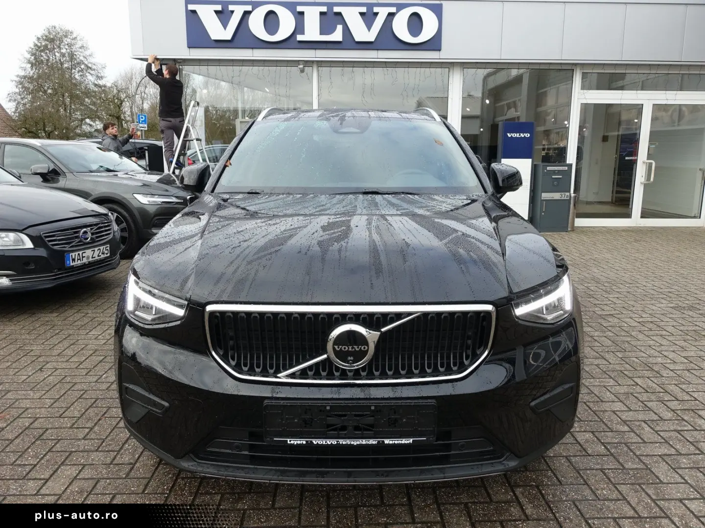 VOLVO XC40 Core B3 Mild-Hybrid 360  BLIS Carplay