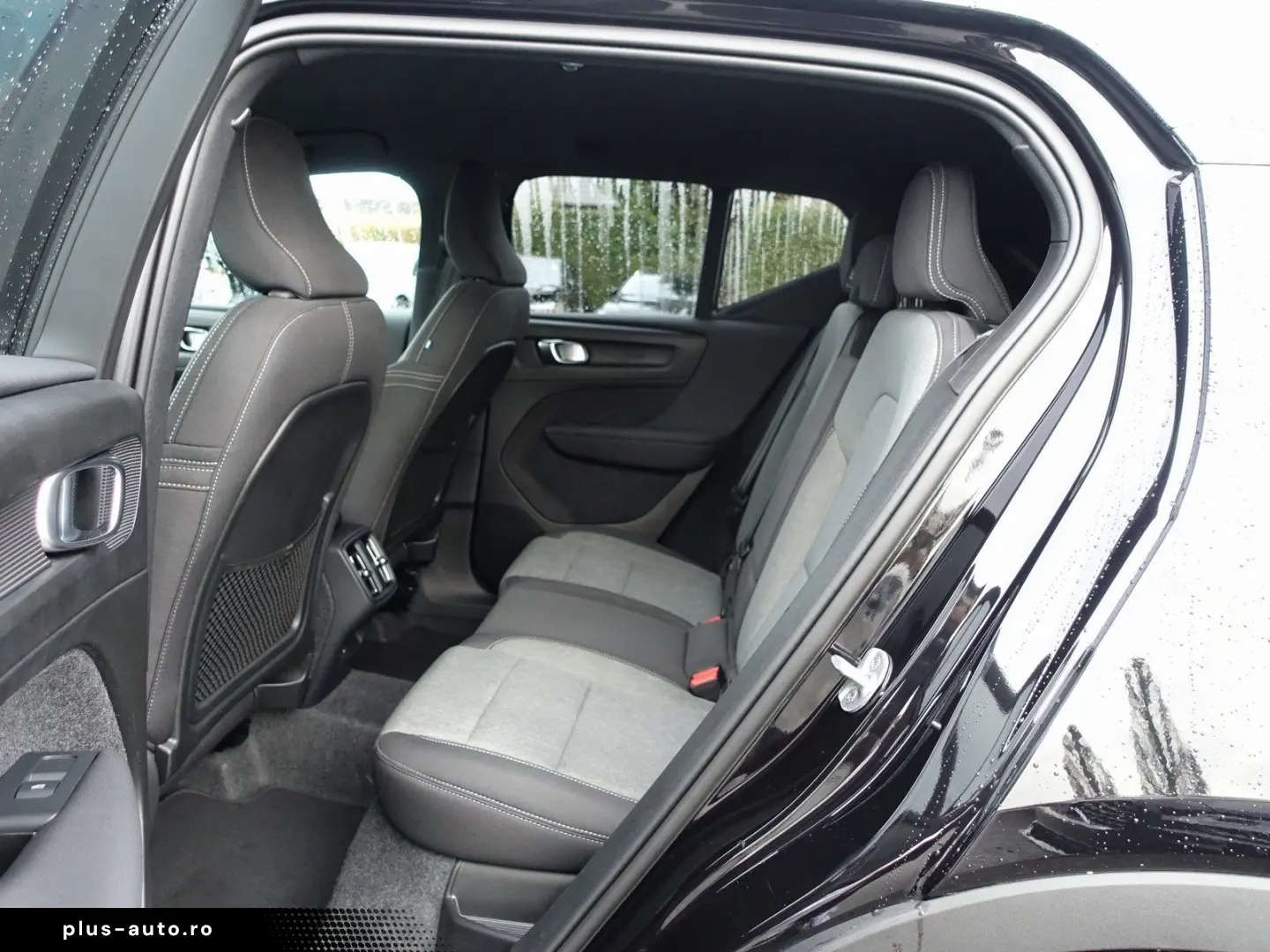 VOLVO XC40 Core B3 Mild-Hybrid 360  BLIS Carplay