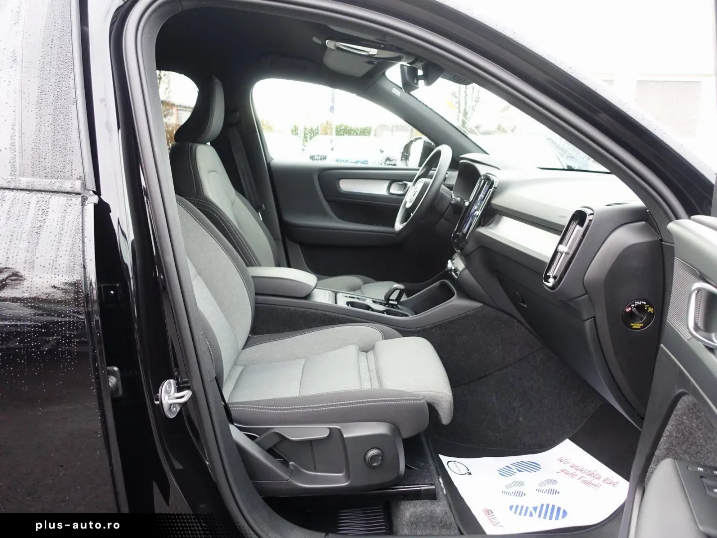 VOLVO XC40 Core B3 Mild-Hybrid 360  BLIS Carplay