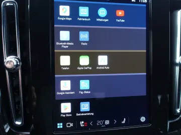 VOLVO XC40 Core B3 Mild-Hybrid 360  BLIS Carplay