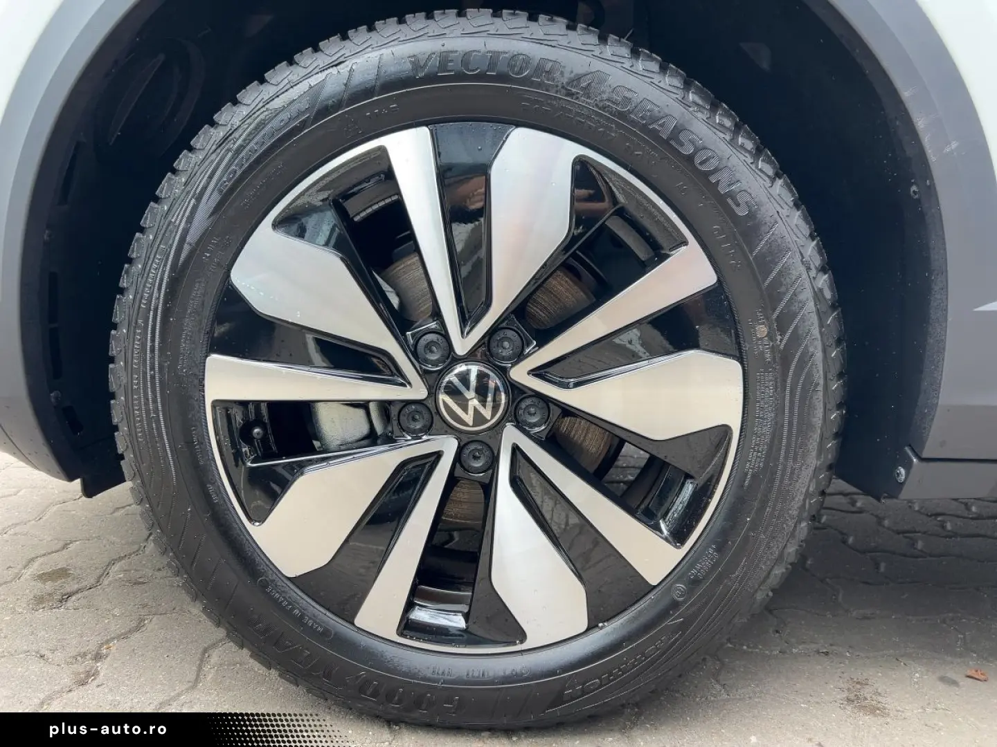 VW T-Roc 1.5 TSI DSG Goal Navi LED Standhzg App